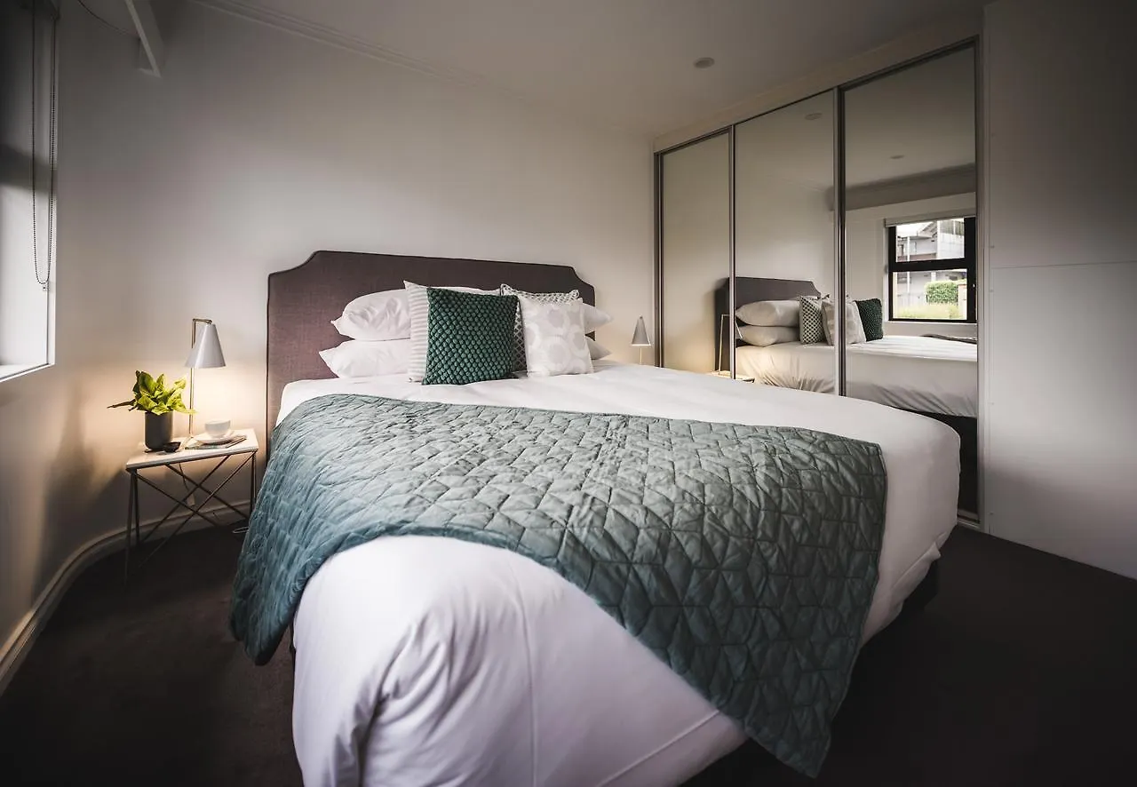 Russell House Villa Hobart Australia